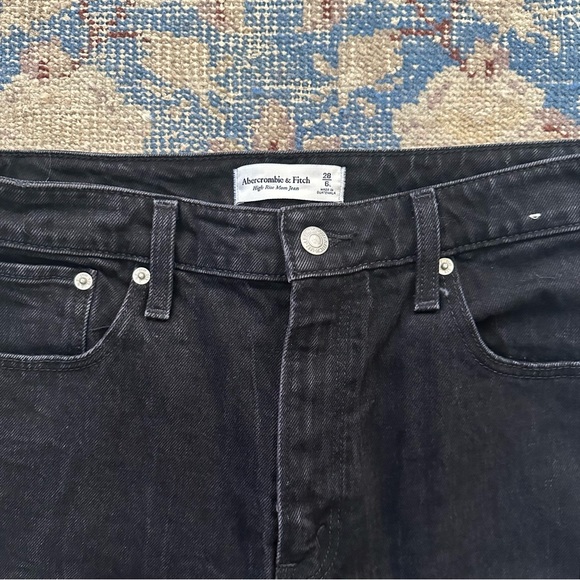 Abercrombie & Fitch High Rise Mom Jean 28 Long - Picture 5 of 5